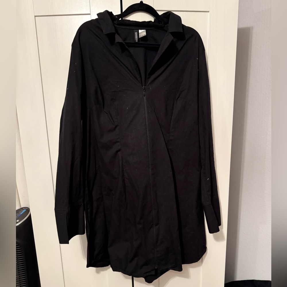Black zip dress